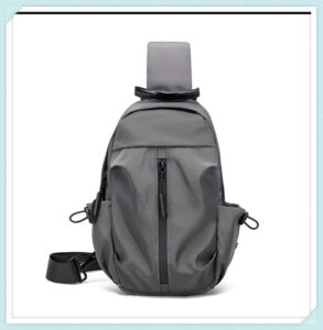 bolsa de peito, roupa e ombreiro